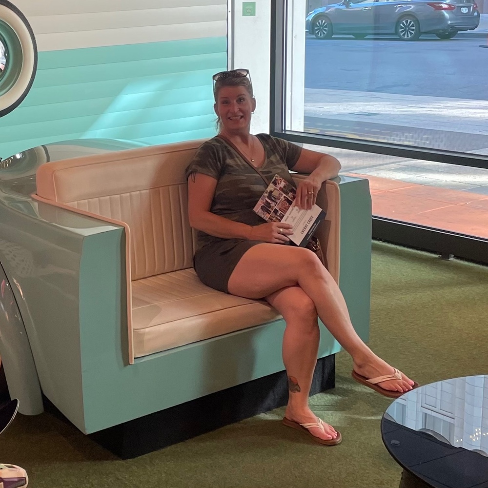 Meet your Posher, Angela